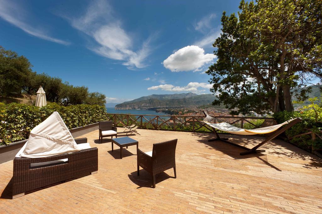 Hotel Bristol Sorrento Luaran gambar