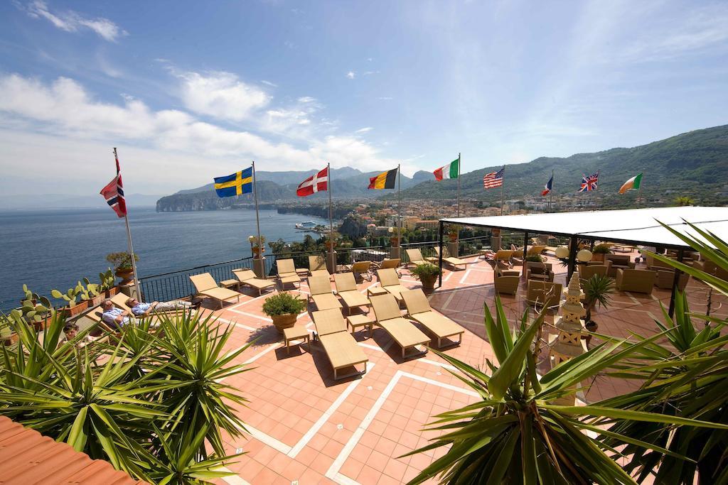 Hotel Bristol Sorrento Luaran gambar