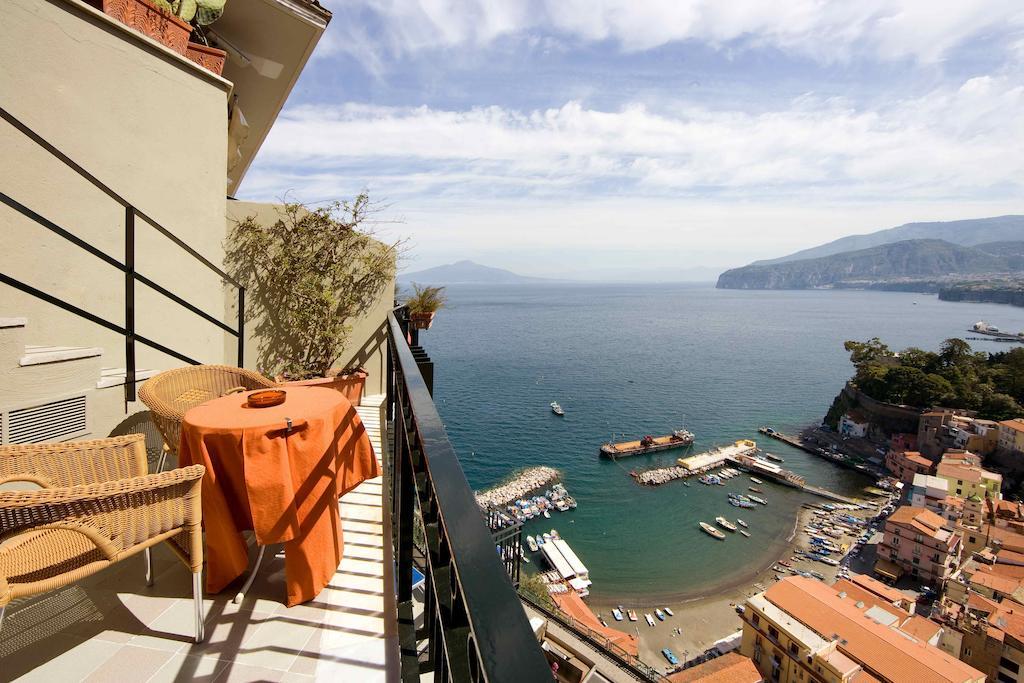 Hotel Bristol Sorrento Luaran gambar
