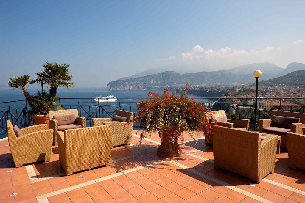 Hotel Bristol Sorrento Luaran gambar