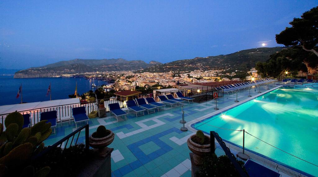 Hotel Bristol Sorrento Luaran gambar