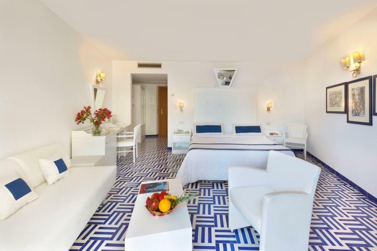 Hotel Bristol Sorrento Luaran gambar