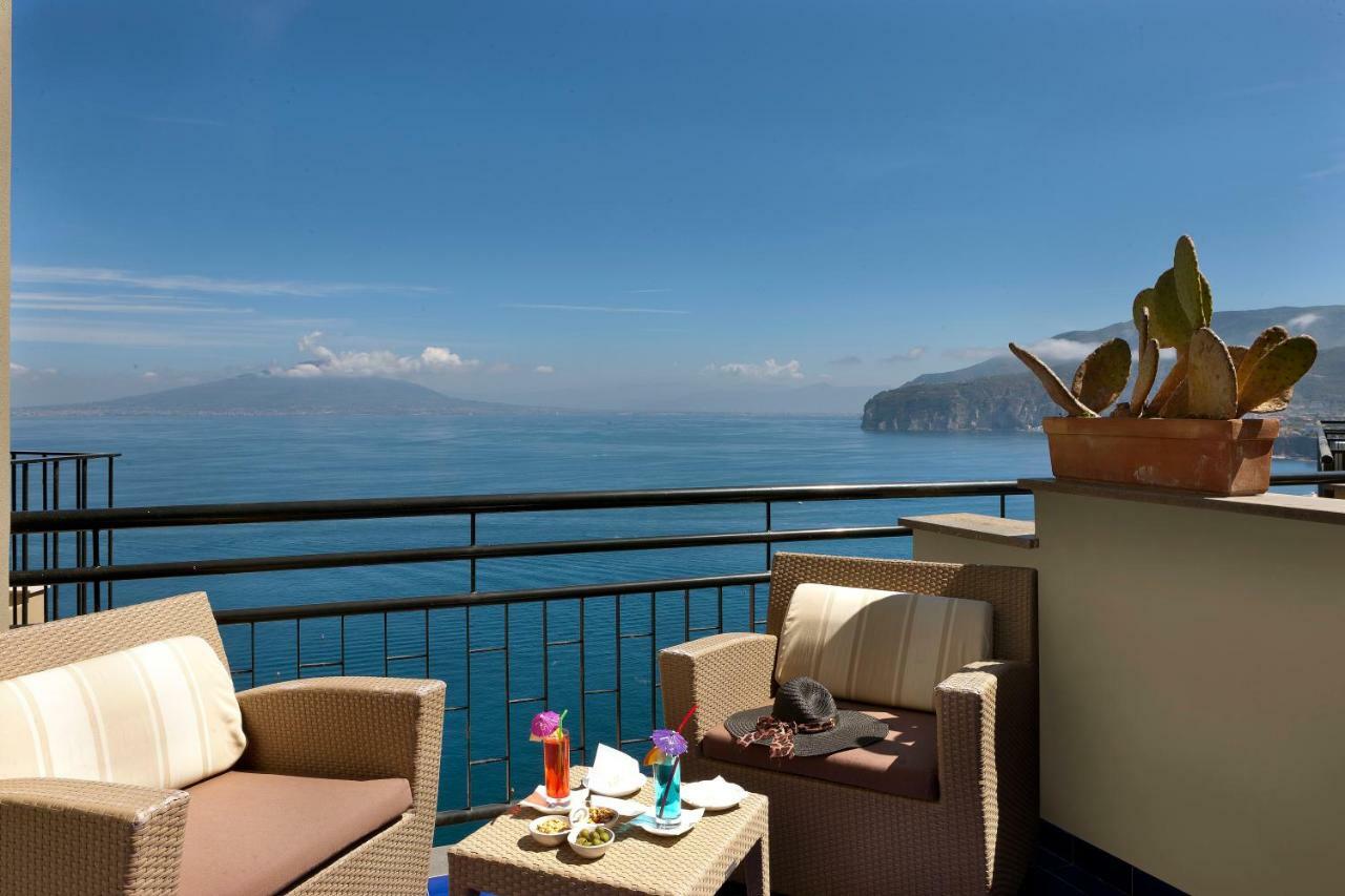 Hotel Bristol Sorrento Luaran gambar
