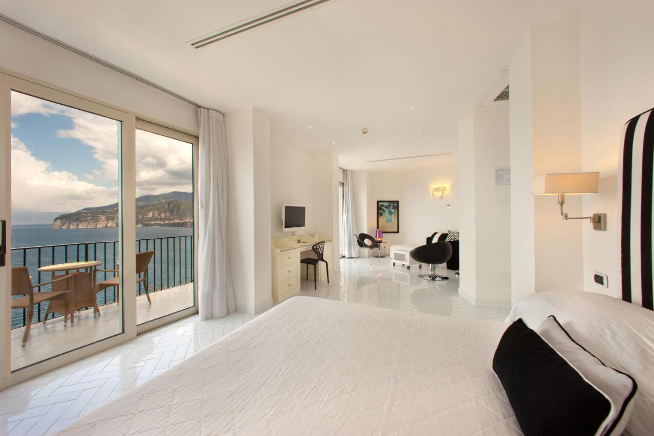 Hotel Bristol Sorrento Luaran gambar